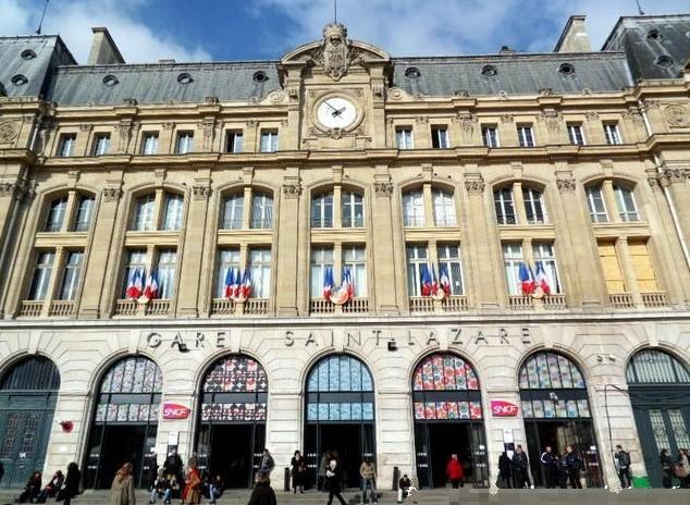 Saint Lazare Gare a Paris